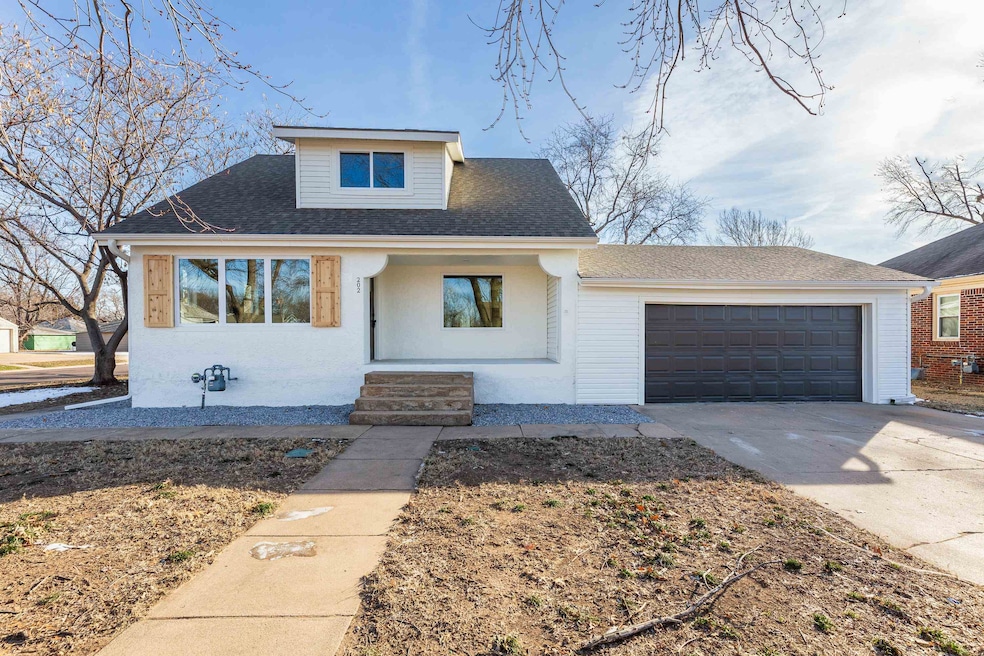 202 S Colorado Ave, Colwich, KS 67030 - photo 1