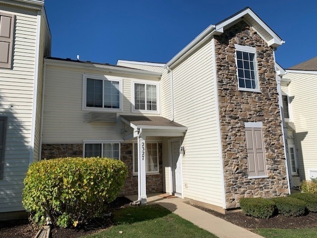 2327 Silverstone Dr unit 2314, Carpentersville, IL 60110 - photo 1