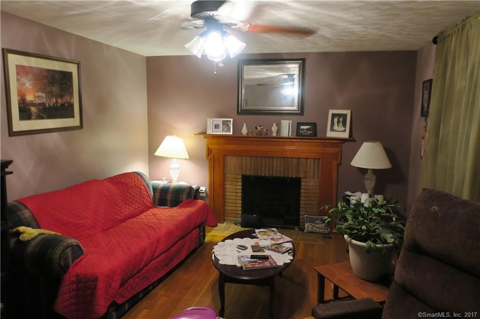 9 Donna St, Enfield, CT 06082 - photo 1