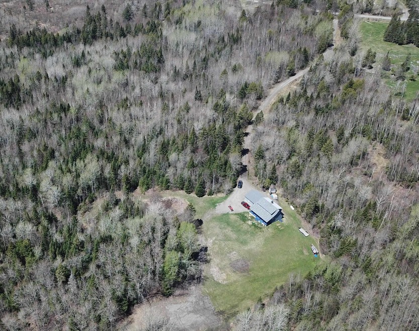 355 Marshall Hill Rd, Colebrook, NH 03576 - photo 1