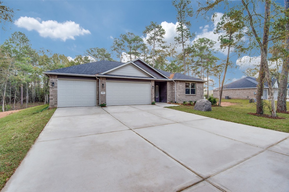 31706 Maple Ct, Magnolia, TX 77355 - photo 1