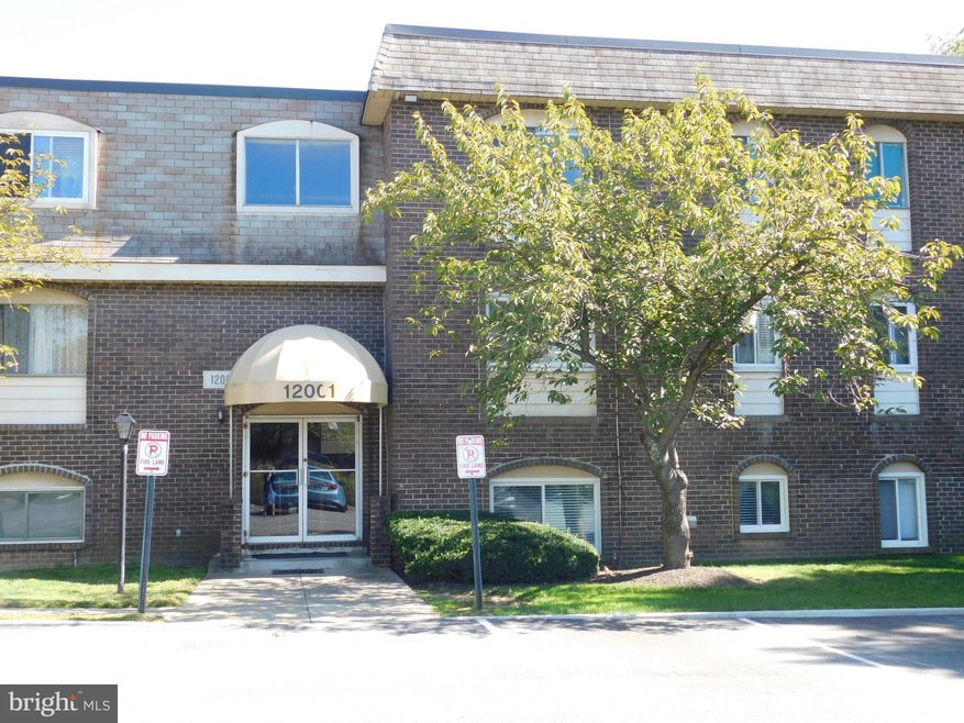 12001 Tarragon Rd unit D, Reisterstown, MD 21136 - photo 1