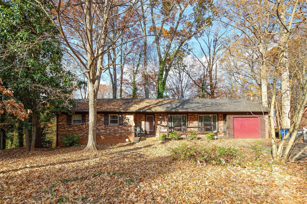 1405 Forest Park Dr unit 1, Statesville, NC 28677 - photo 1