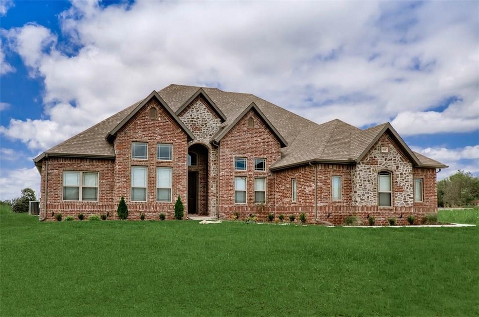 706 Valley Ln, Springdale, AR 72762 - photo 1