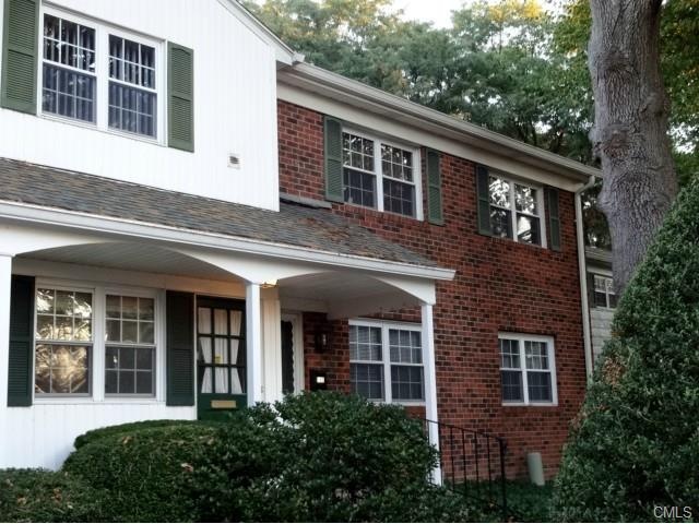 245 Unquowa Rd unit 105, Fairfield, CT 06824 - photo 1