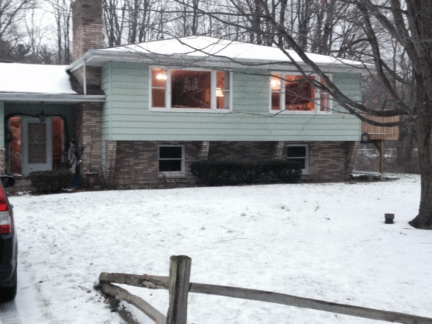 13915 S Rea Ave, Three Oaks, MI 49128 - photo 1