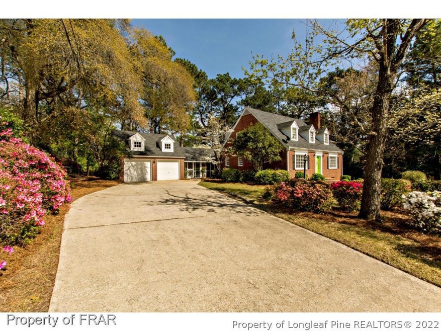 319 Pinecrest Dr, Fayetteville, NC 28305 - photo 1