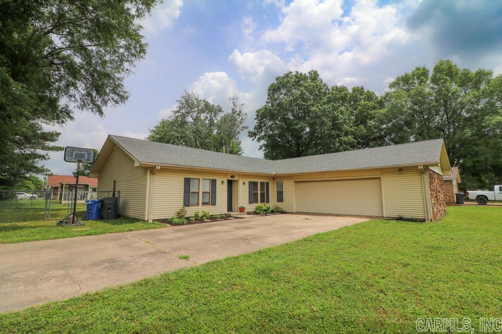 206 Ginger St, Jonesboro, AR 72401 - photo 1