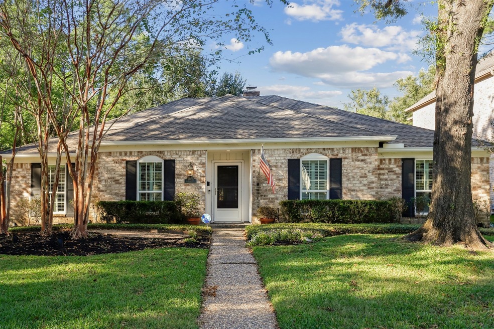 13810 Myrtlea Dr, Houston, TX 77079 - photo 1