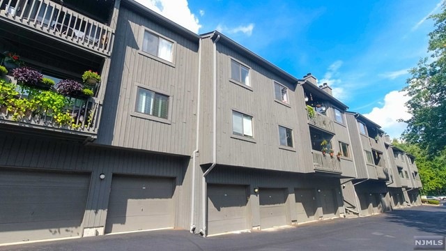 253 Evergreen Rd unit 8, Ramsey, NJ 07446 - photo 1