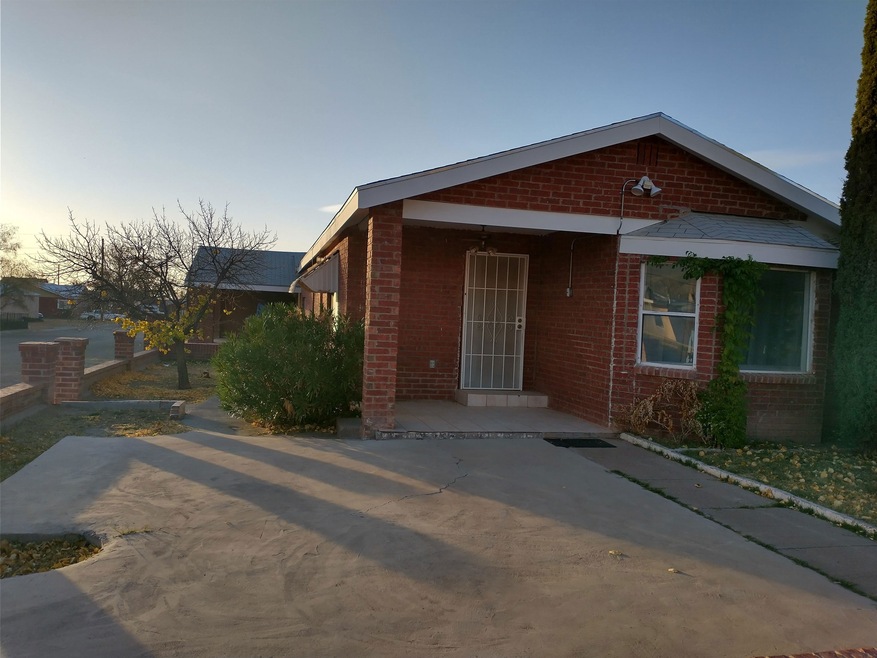 801 Adams Ave, Alamogordo, NM 88310 - photo 1