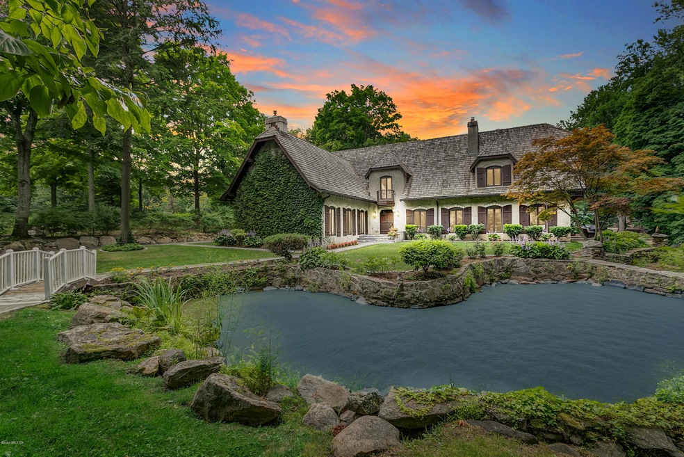 6 Carpenters Brook Rd, Greenwich, CT 06831 - photo 1