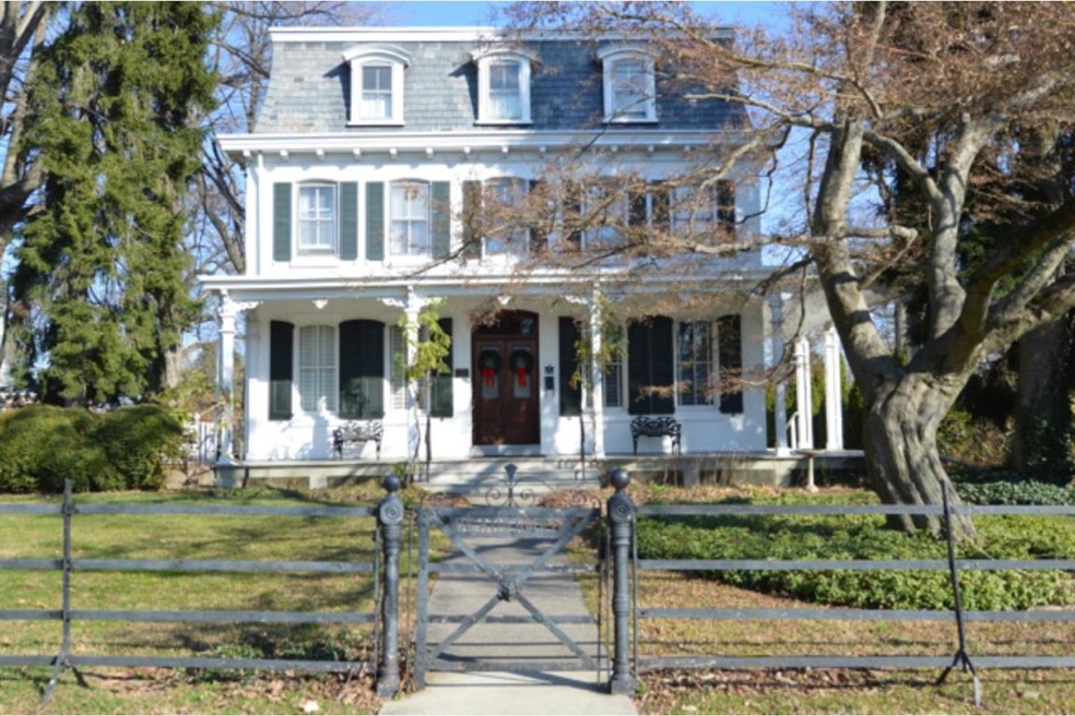 125 Bloomingdale Ave, Wayne, PA 19087 - photo 1