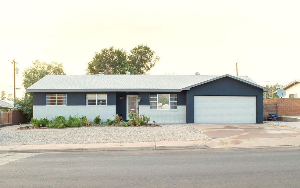 1309 Scenic Dr, Alamogordo, NM 88310 - photo 1