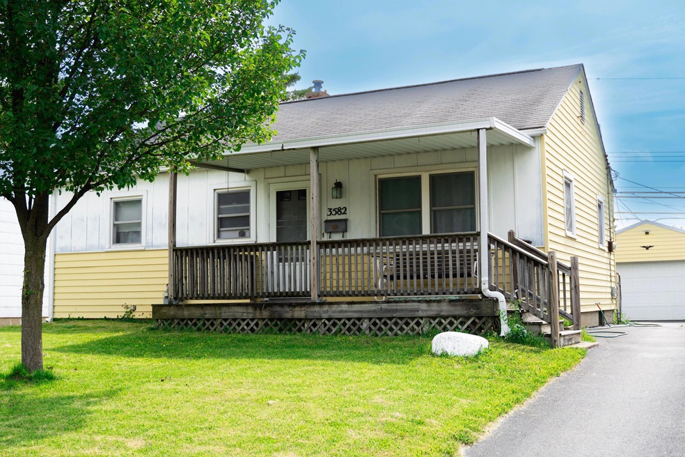 3582 Walmar Dr, Columbus, OH 43224 - photo 1