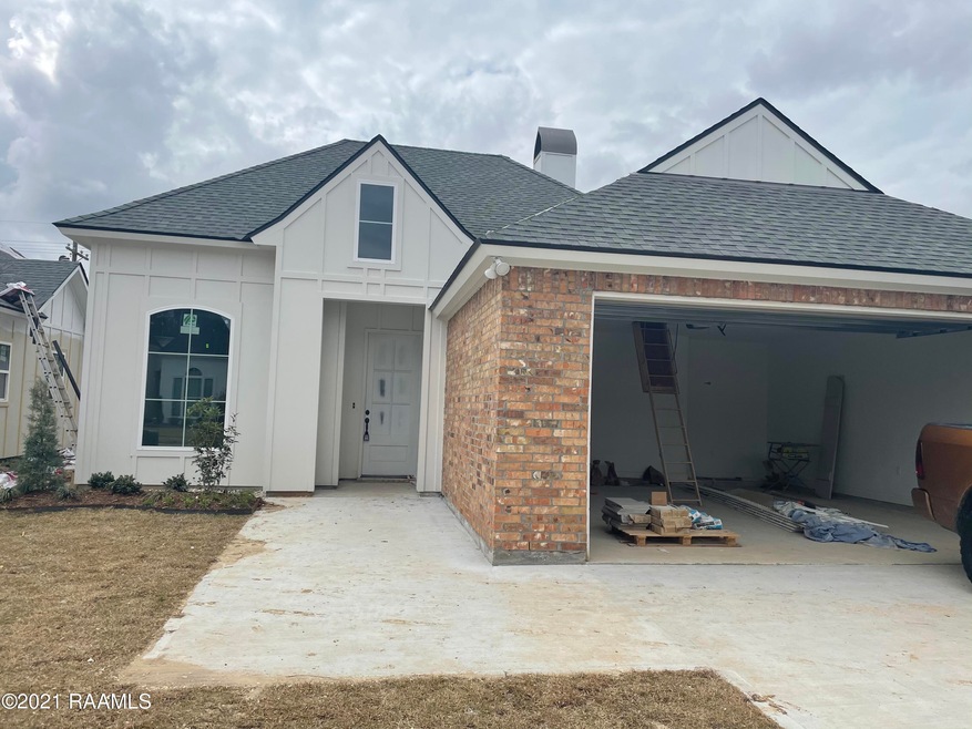 128 San Sebastian Dr, Youngsville, LA 70592 - photo 1