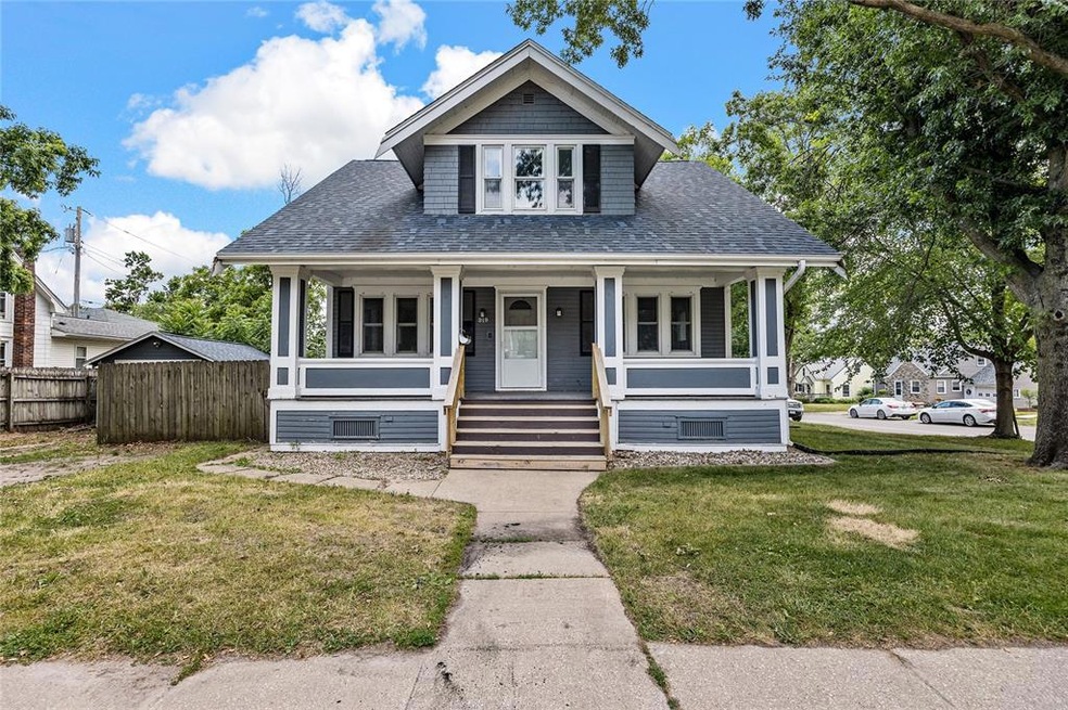 Charming 2 story!