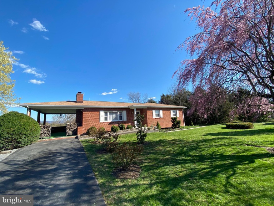 77 Gun Barrel Rd, White Post, VA 22663 - photo 1