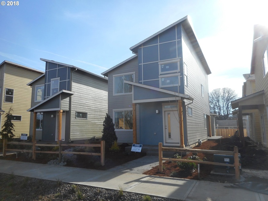 1510 E 1st St, Newberg, OR 97132 - photo 1