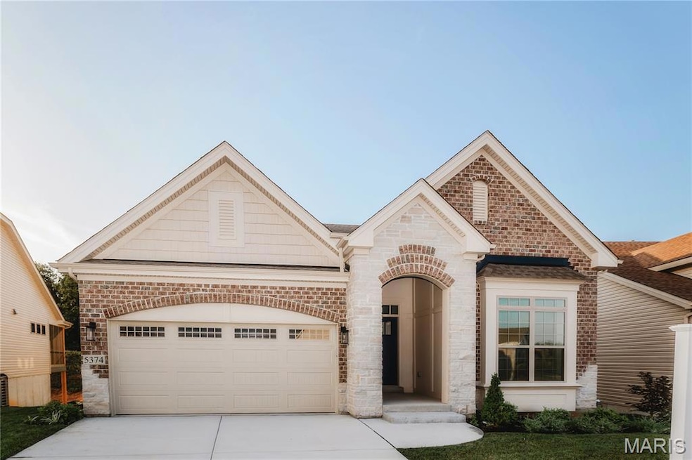 5374 Tesson Ct, Sappington, MO 63128 - photo 1