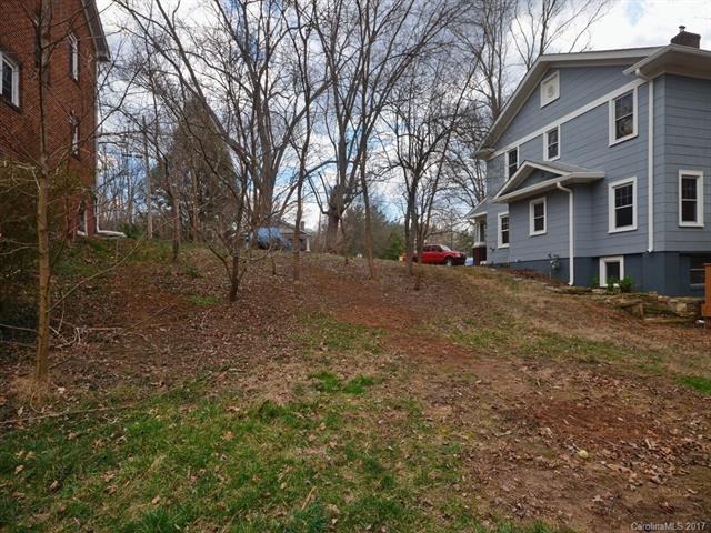 Access to lot from two separate streets. Easy buil
