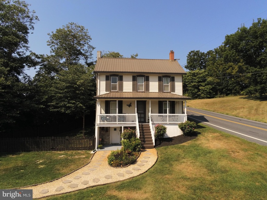 1252 State Line Rd, Waynesboro, PA 17268 - photo 1