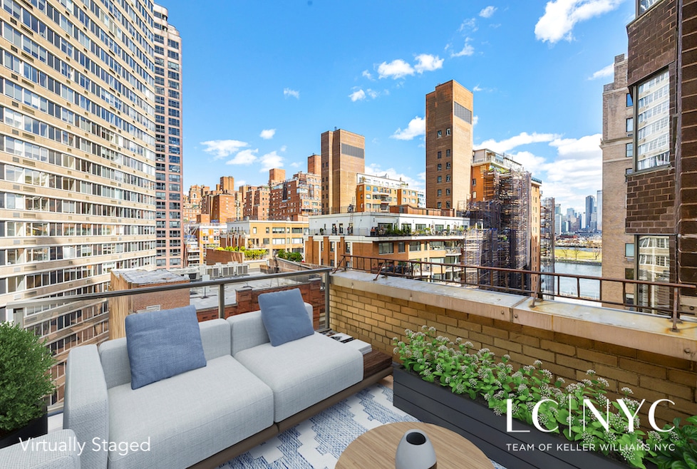 For Sale $675,000 • Co-Listing Agent