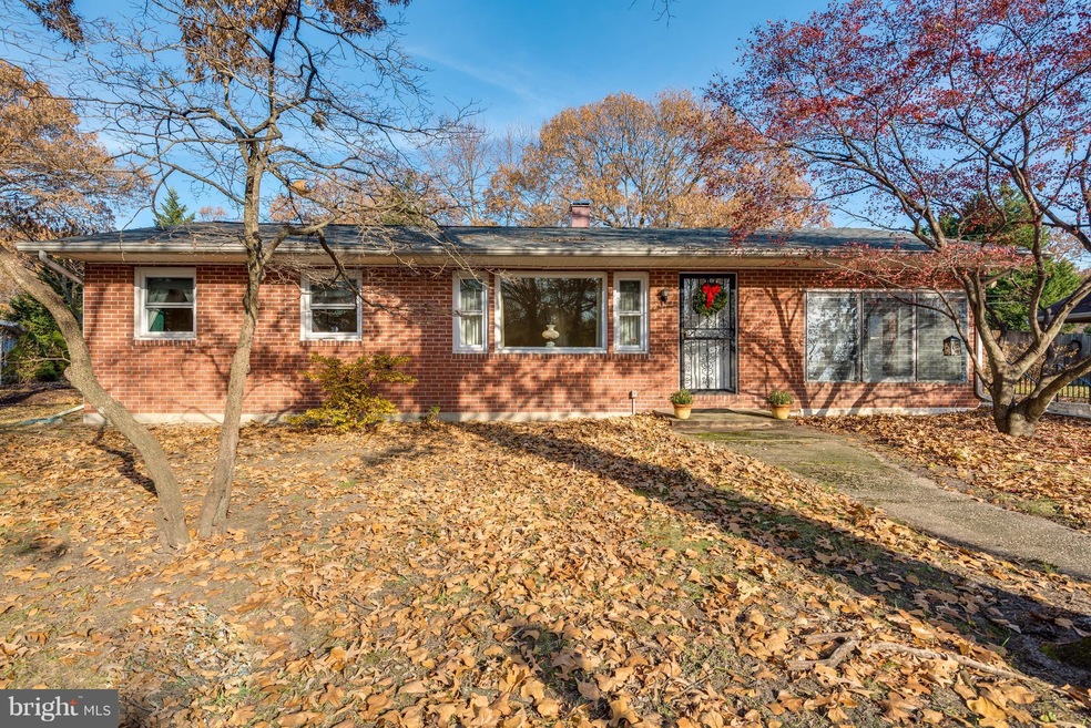 213 Sun Glo Rd, Pasadena, MD 21122 - photo 1