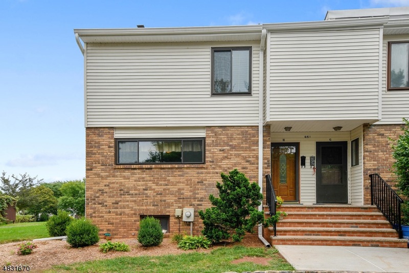 681 Dover Ct unit H, Hillsborough, NJ 08844 - photo 1