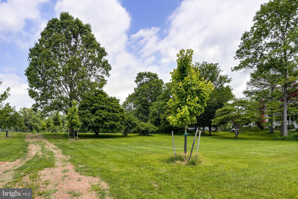 6133 Deer Park Rd, Reisterstown, MD 21136 - photo 1