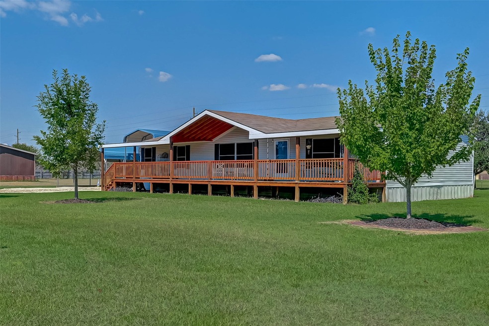 10111 Harry Dr, Needville, TX 77461 - photo 1