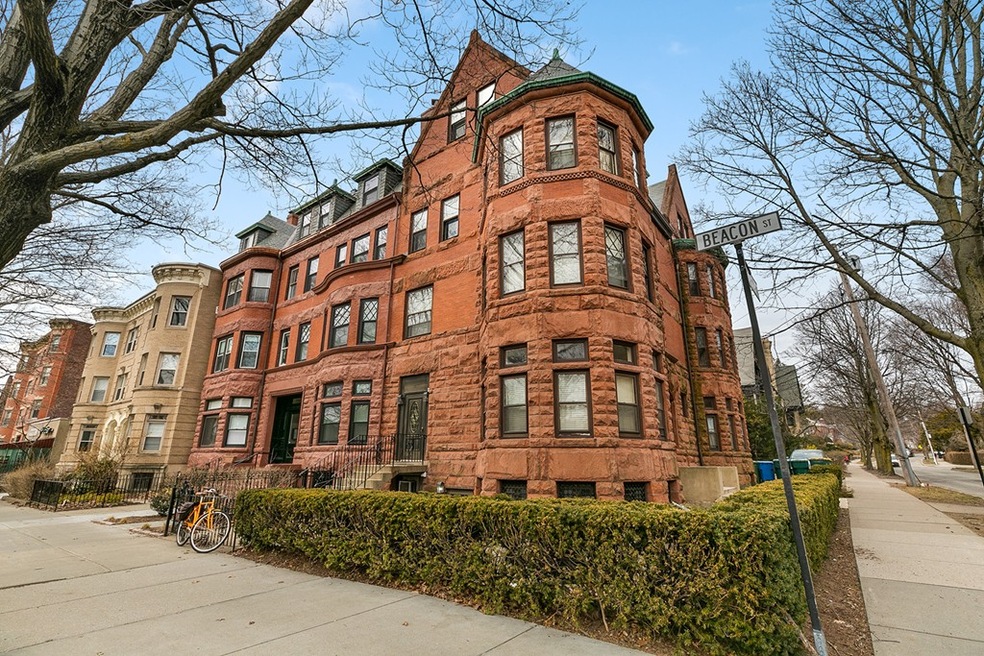 1774 Beacon St unit 1, Brookline, MA 02445 - photo 1