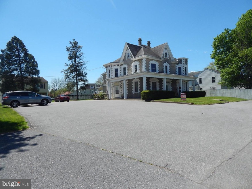 17427 Virginia Ave, Hagerstown, MD 21740 - photo 1