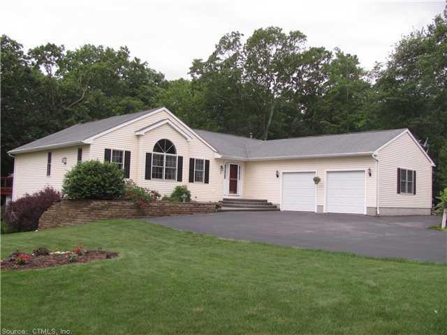 16 Anderson Ln, Oakdale, CT 06370 - photo 1