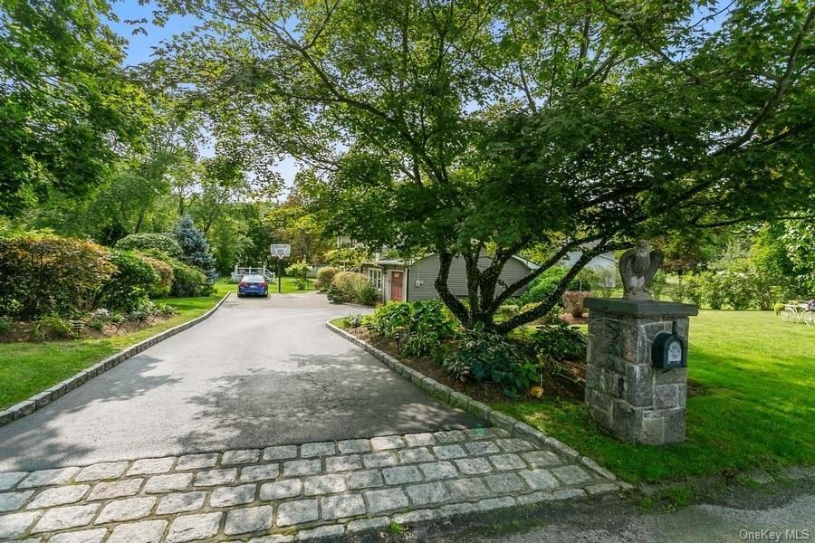 291 Ravencrest Rd, Yorktown Heights, NY 10598 - photo 1