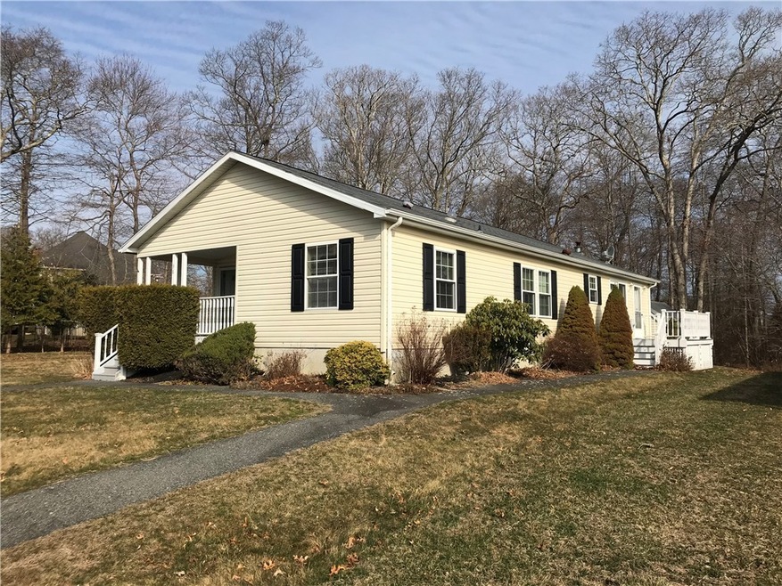 36 Bluebird Dr, Tiverton, RI 02878 - photo 1