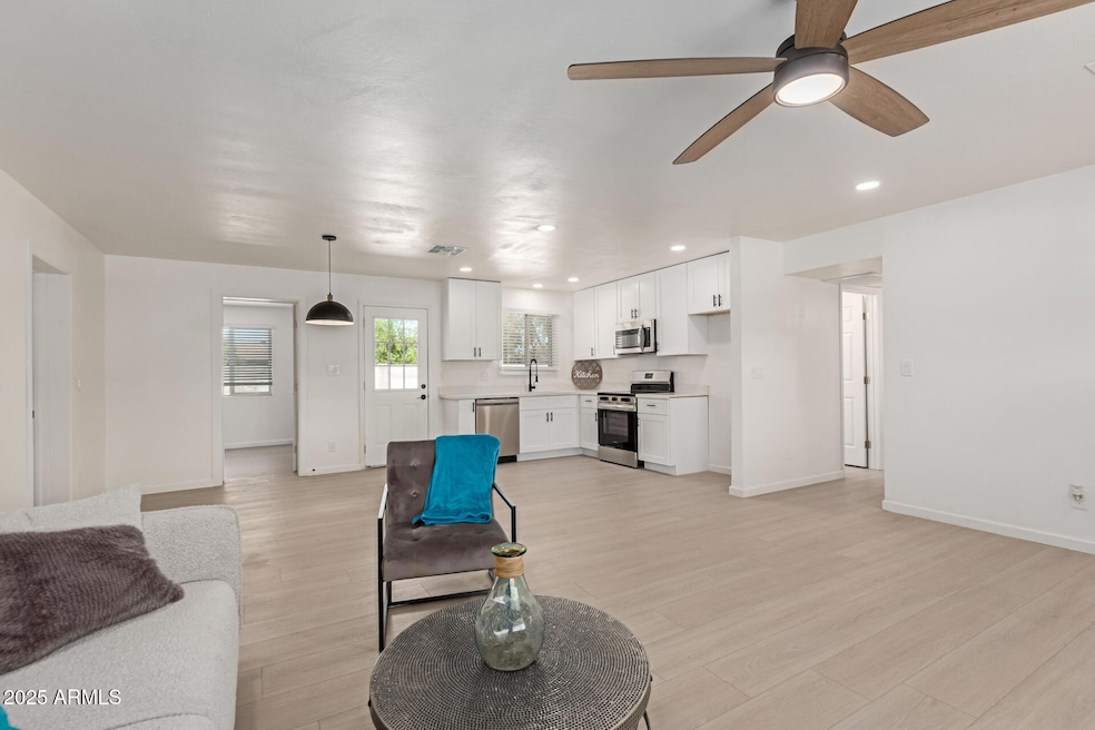 1340 N Oregon St, Chandler, AZ 85225 - photo 1