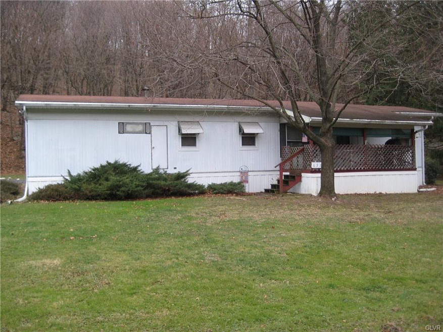 632 S Summit Rd, Bath, PA 18014 - photo 1