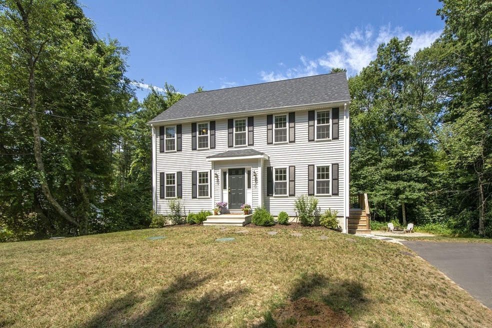 230 Valley St, Pembroke, MA 02359 - photo 1