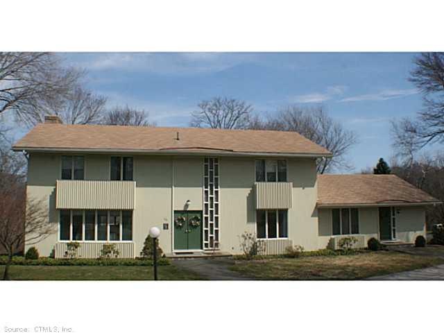 Exterior Front. LARGE HOME MAIN HOUSE OFFERS 4+ BR