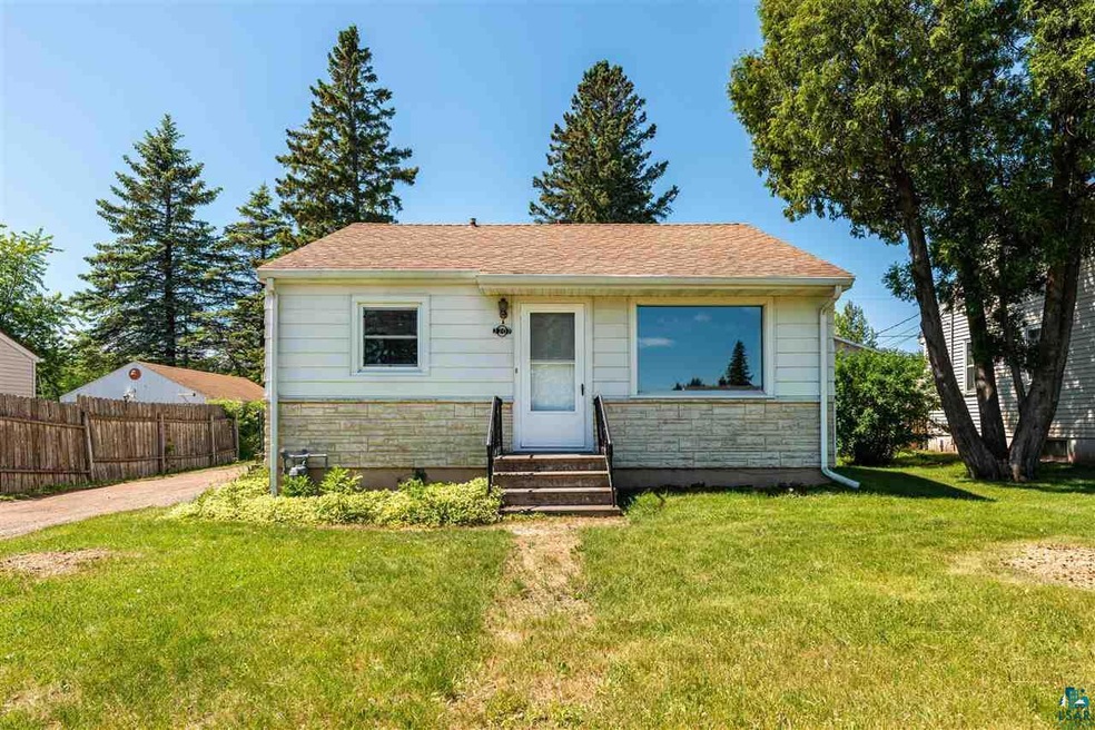 2207 W 22nd St, Duluth, MN 55811 - photo 1