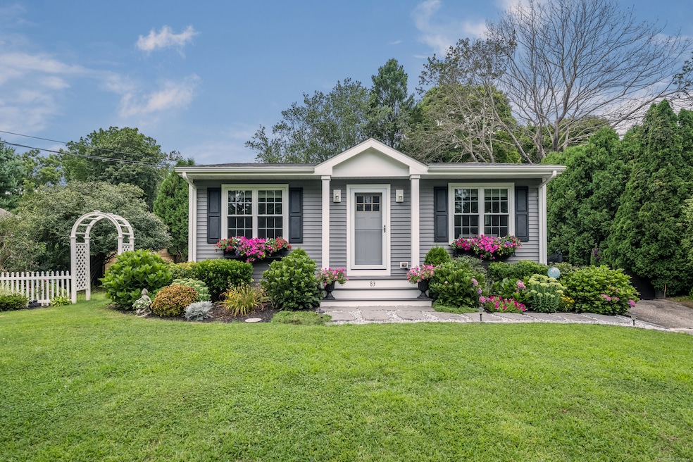 Welcome to 83 Scotland Avenue - so close to everyt