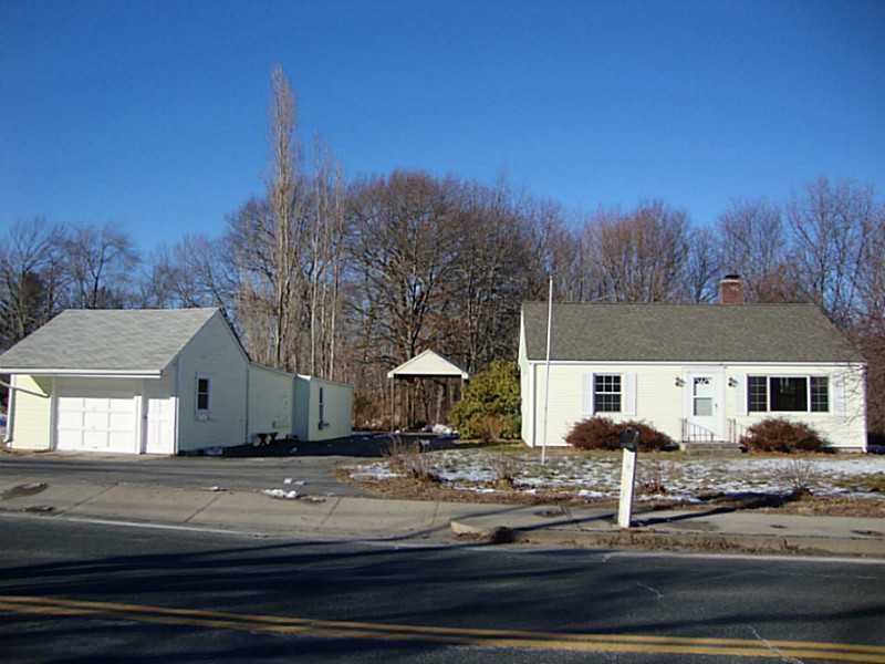 127 Smith Ave, Greenville, RI 02828 - photo 1