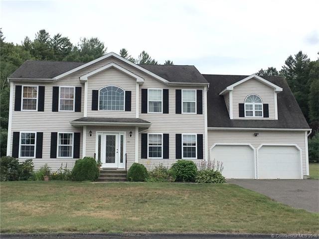 Front view - lots of curb appeal