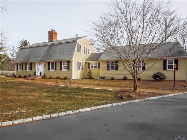 Beautiful 5 bedroom colonial with a pool close to 