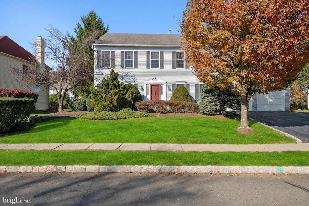 16 Crestview Dr, Kendall Park, NJ 08824 - photo 1