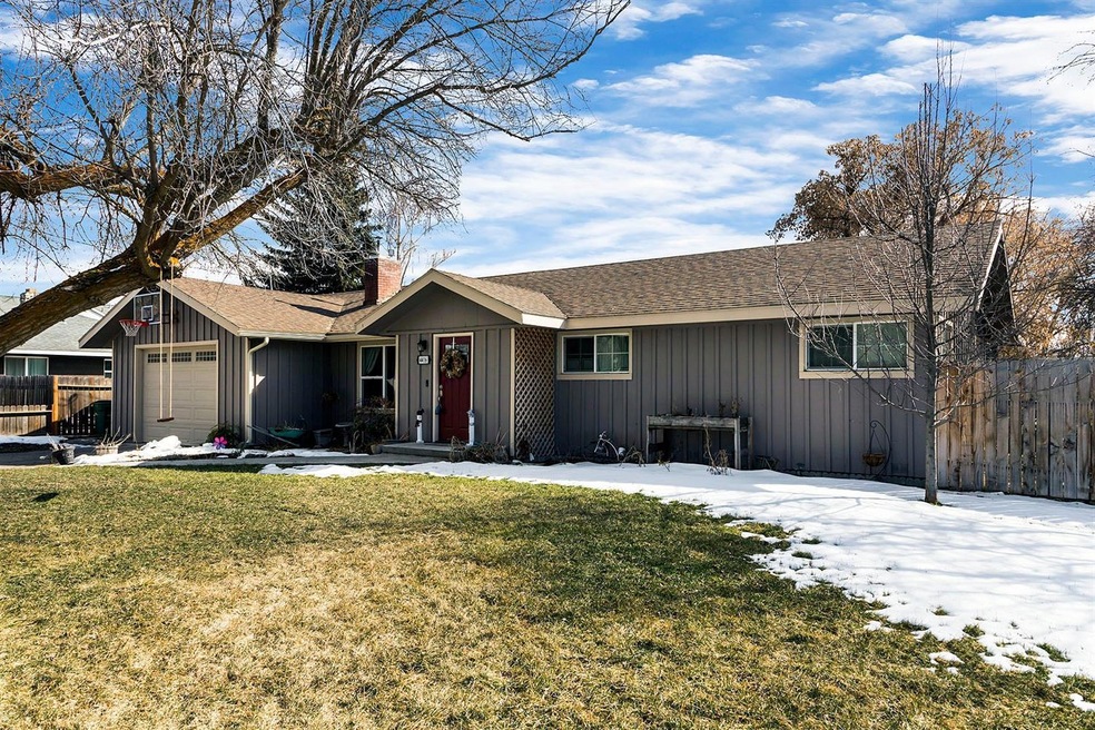 4416 Bristol Ave, Klamath Falls, OR 97603 - photo 1