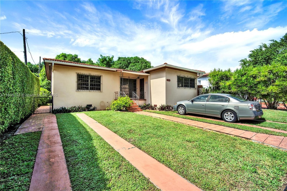 1540 SW 20th Ave, Miami, FL 33145 - photo 1