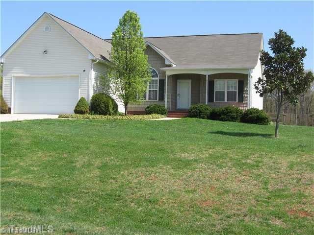 115 Windrow Ln, Statesville, NC 28625 - photo 1