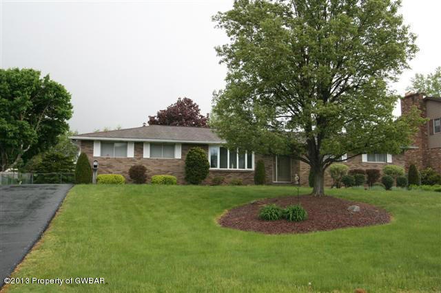 18 Cedar Rd, Wilkes Barre, PA 18705 - photo 1